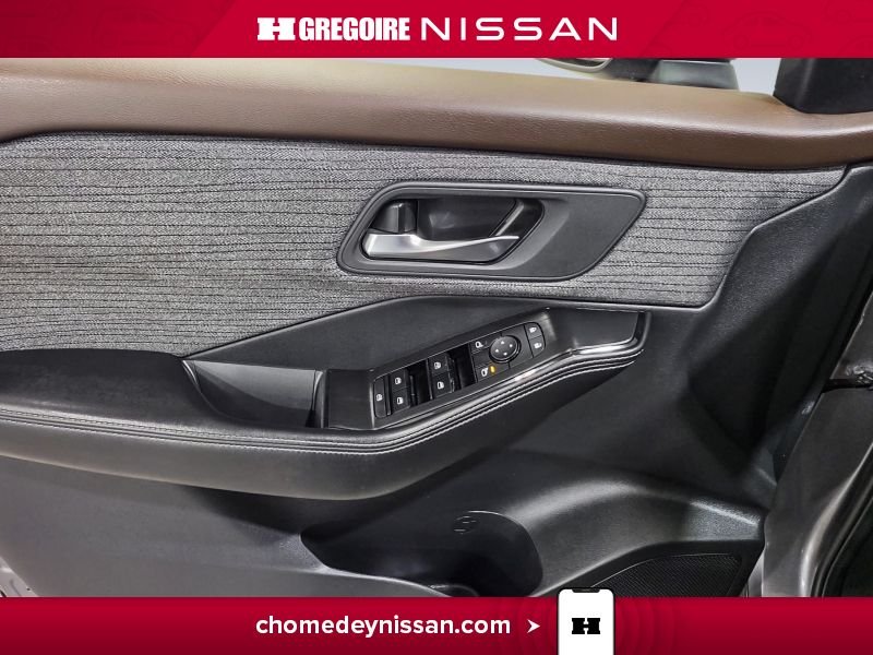 2022 Nissan Rogue Grey Saint-Eustache - photo #16