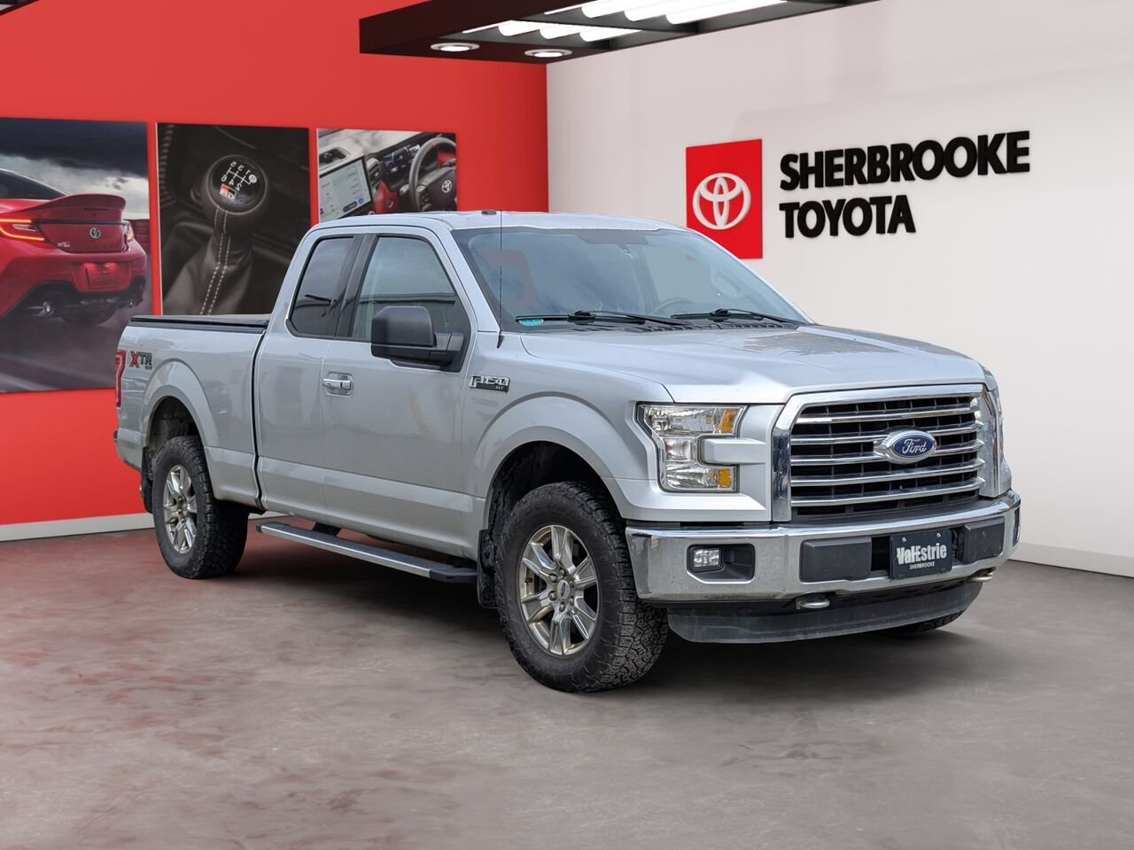 Ford F-150 XLT/AC/CAMÉRA DE RECUL/BLUETOOTH/RÉGULATEUR DE VITESSE 2016 Argent Sherbrooke - photo #1