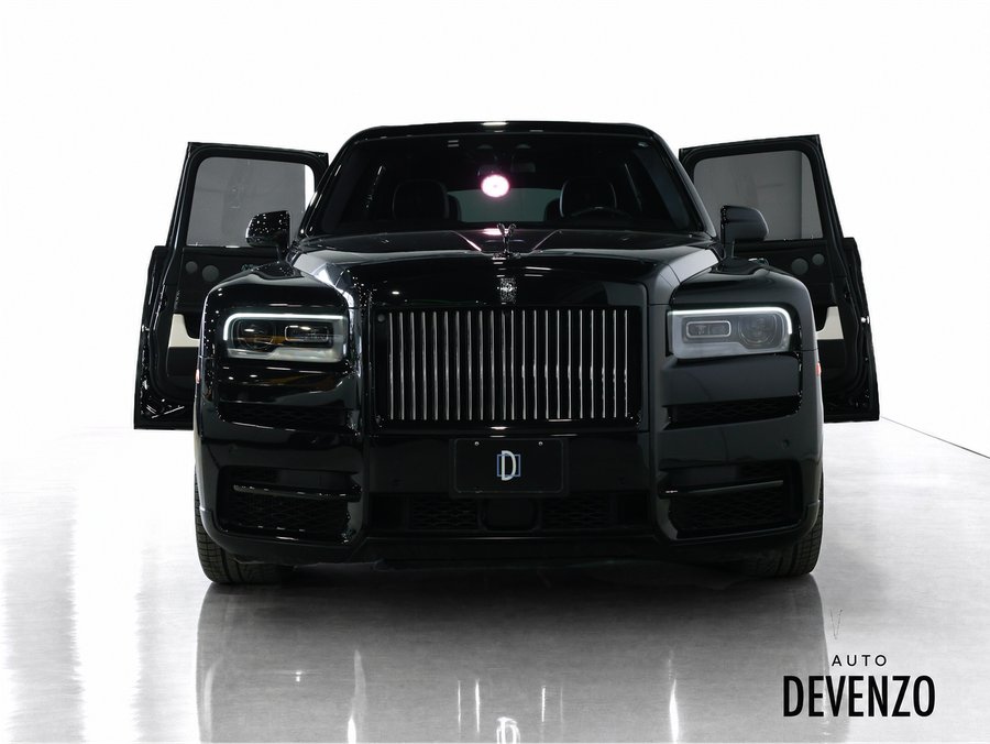 Rolls-Royce Cullinan Black Badge Sport Utility 2023 Noir