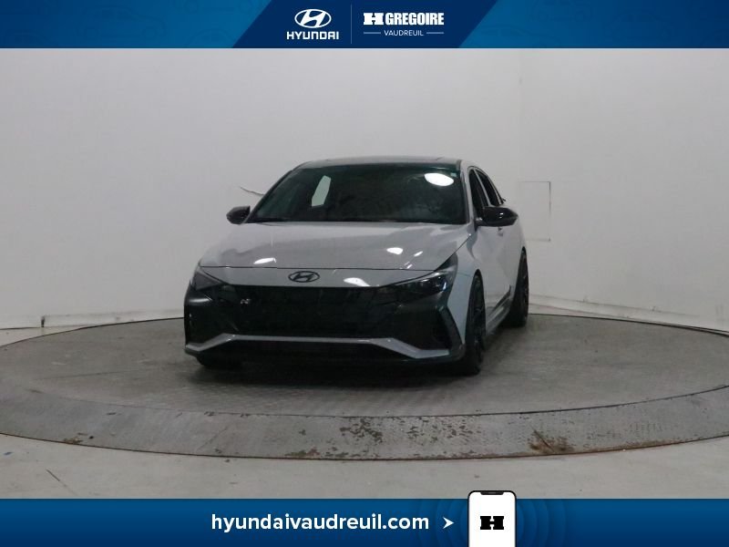 Hyundai Elantra YP225 | Manual 2023 Gris Laval - photo #4