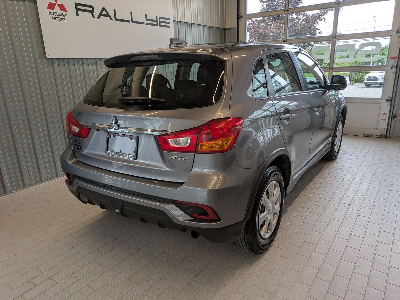 2018 Mitsubishi RVR Grey Gatineau - photo #16