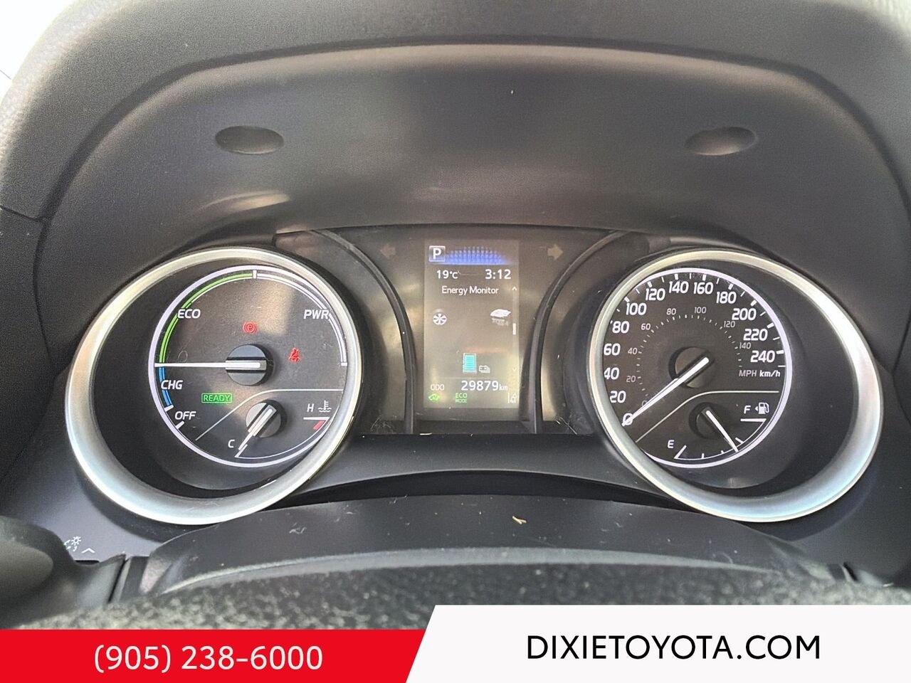 2024 Toyota Camry HYBRID LE / CLEAN CARFAX / ALLOY WHEELS / TOYOTA SAFETY SENSE / CARPLAY AND ANDROID AUTO Grey Mississauga - photo #13