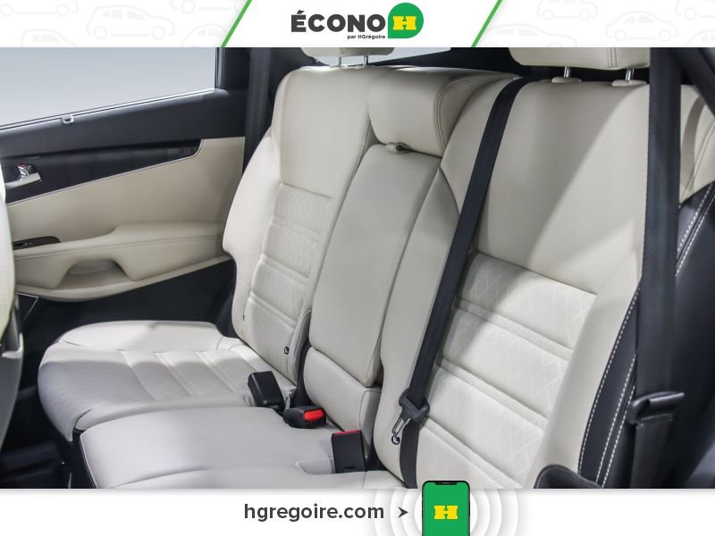 2016 Kia Sorento White Blainville - photo #18