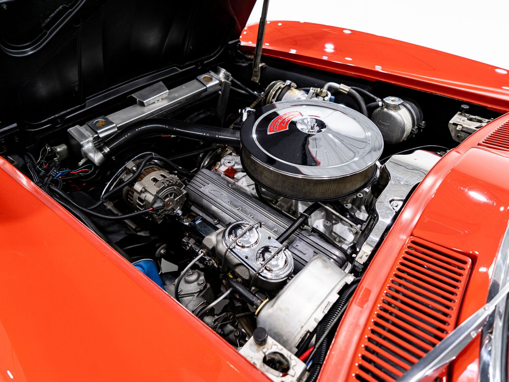 Chevrolet Corvette Split window matching# 327 Factory A/C | PRICE IN USD 1963 Rouge Montréal - photo #18