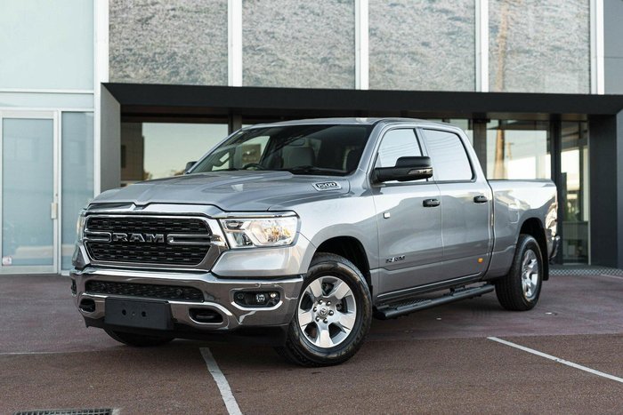 2024 RAM 1500 Silver Saint-Eustache - photo #0