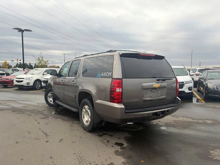 2013 Chevrolet Suburban LT 5.3L 7 Passenger | Power Sunroof Brown