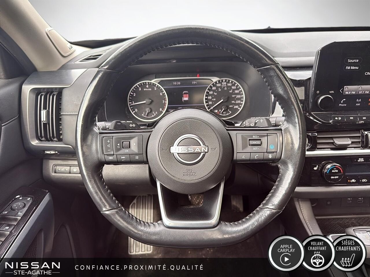 2022 Nissan Pathfinder SL TI | ENSEMBLE PRIVILÈGE | CUIR | TOIT PANORAMIQUE | BOSE Black Saint-Jérôme - photo #11