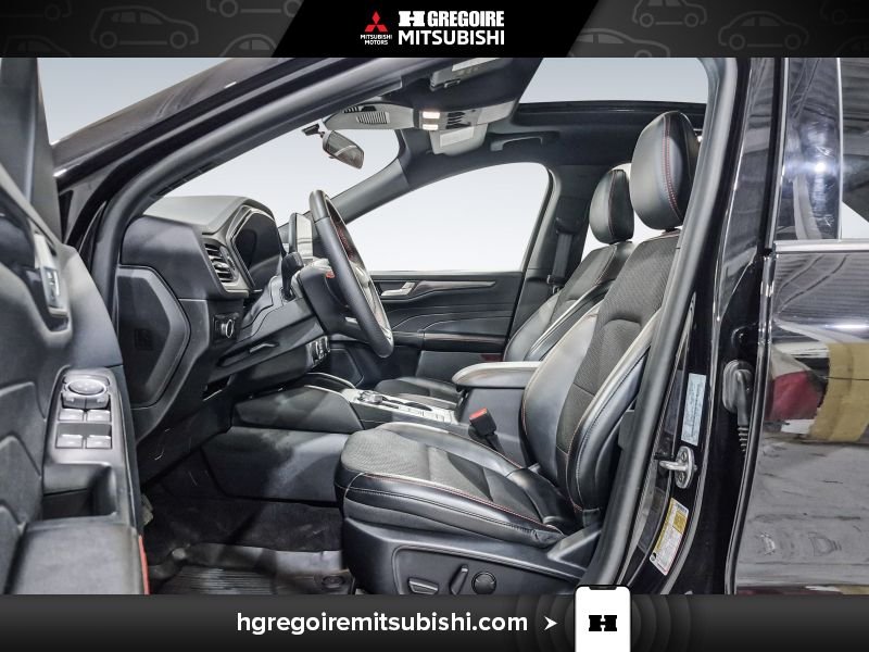 2025 Ford Escape Black Blainville - photo #13