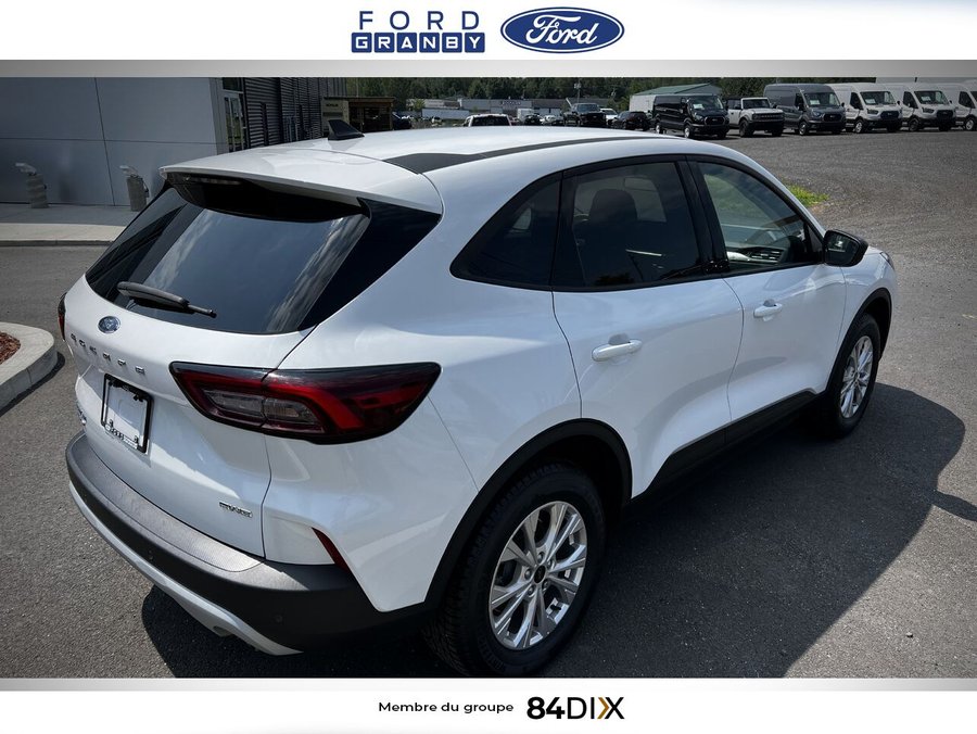 2025 Ford Escape White