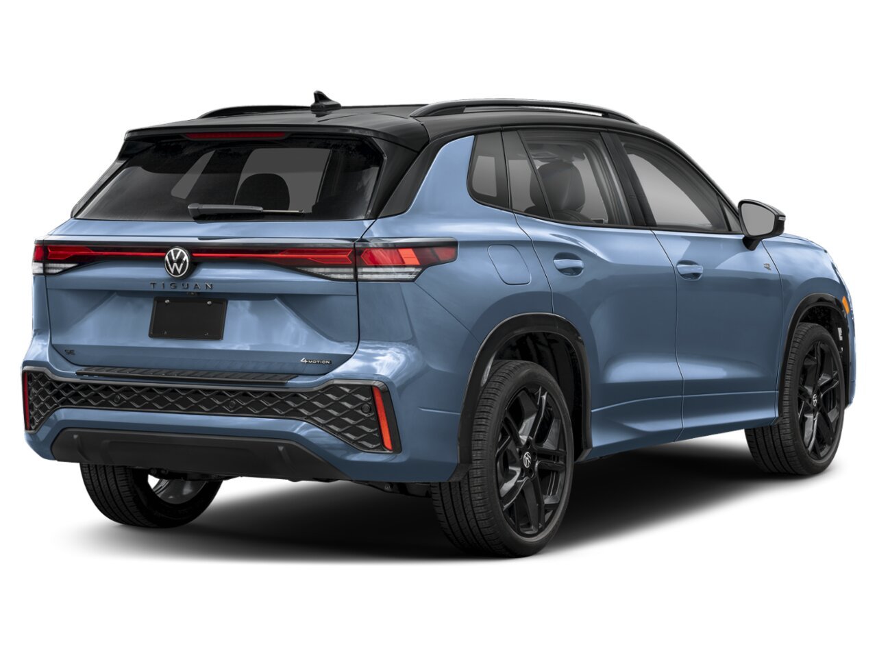 Volkswagen Tiguan 2026 Bleu Monterey nacré avec toit noir Rouyn-Noranda - photo #3