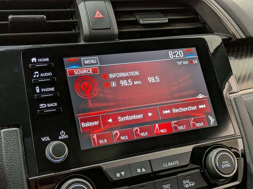 2019 Honda Civic Hatchback Sport Manual White Val-David - photo #21