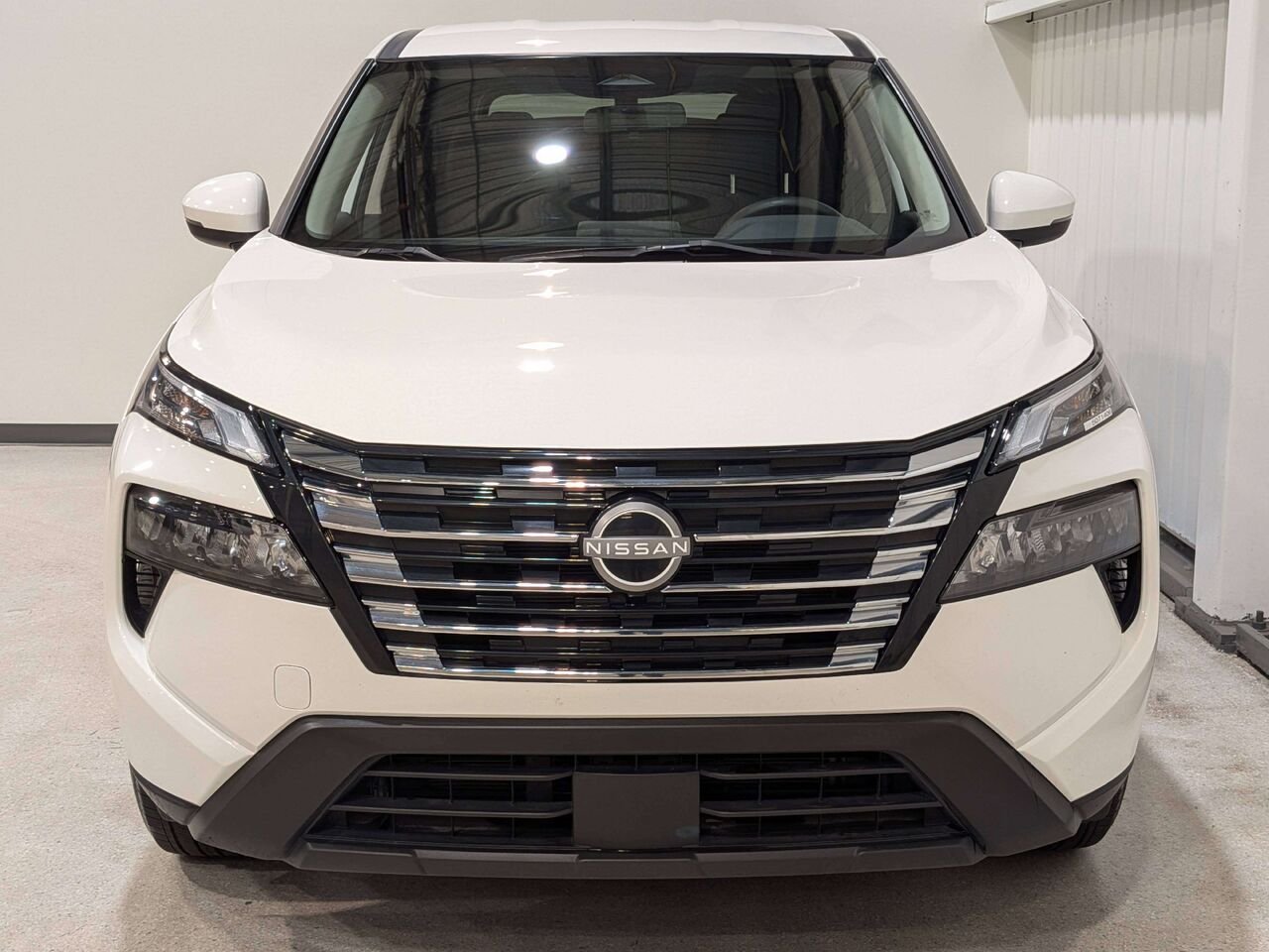 2024 Nissan Rogue AWD S White Val-David - photo #3