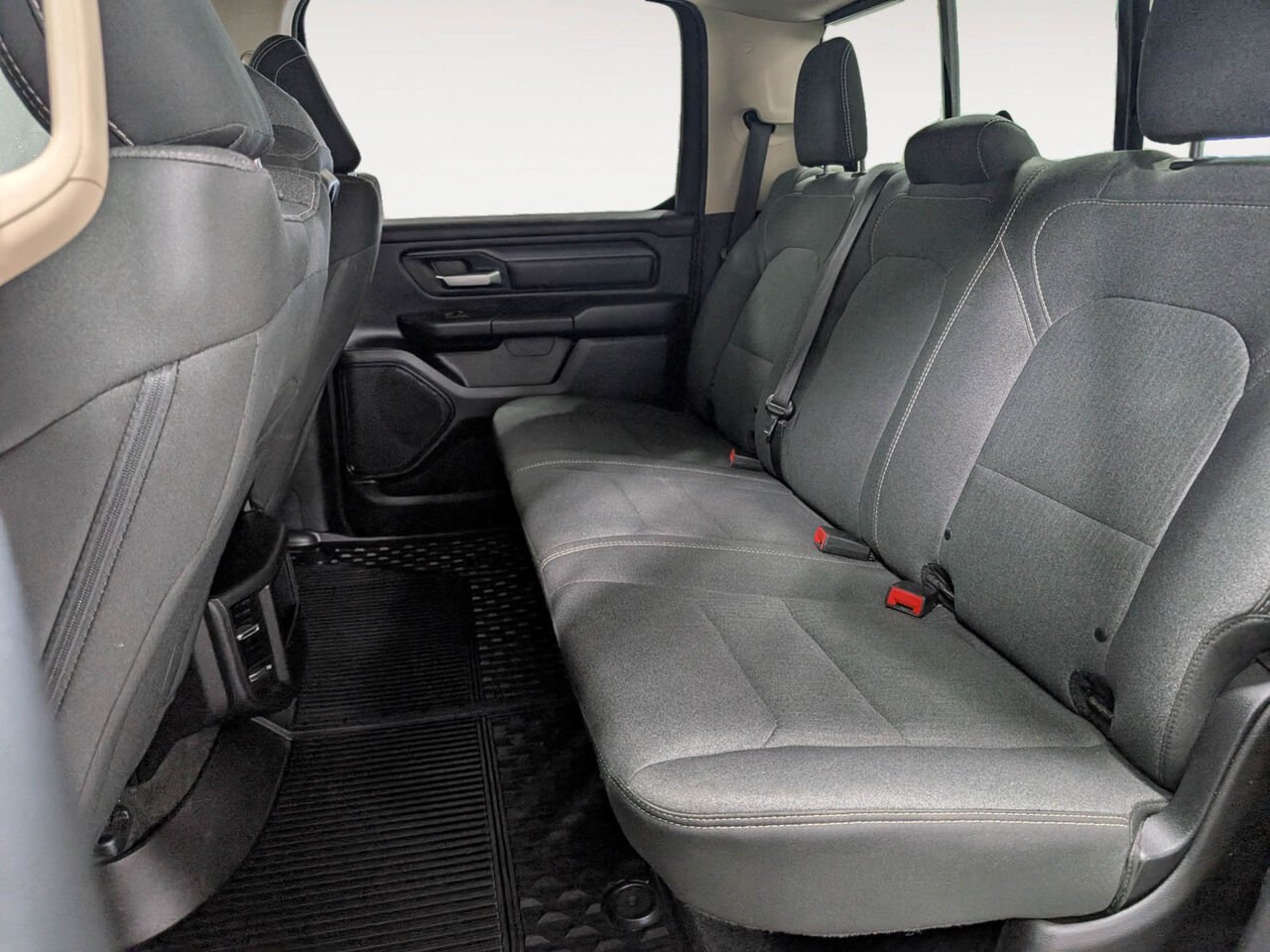 2020 Ram 1500 1C6RRFGG5LN112214 Grey Sherbrooke - photo #22