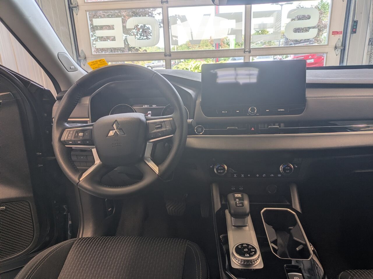 2025 Mitsubishi Outlander Grey Gatineau - photo #13