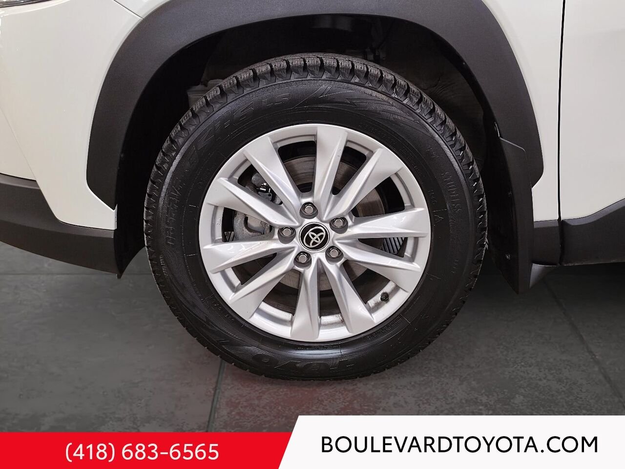 Toyota Corolla Cross 100529A-89 | LE, AWD, GROUPE PREMIUM 2022 Blanc Québec - photo #6
