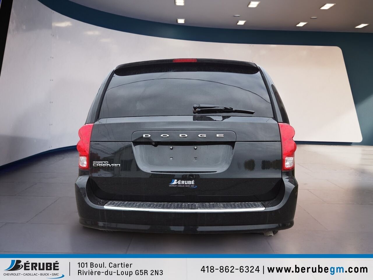 Dodge GRAND CARAVAN SE 2013 Noir Rivière-du-Loup - photo #2