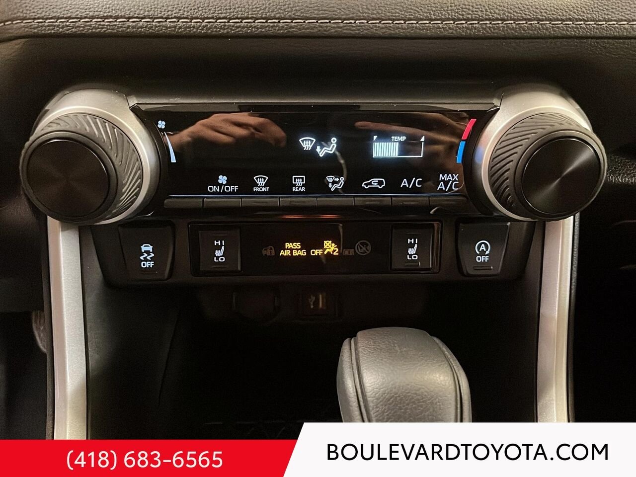 Toyota RAV4 100372A-12 | LE, AWD 2025 Blanc Québec - photo #13