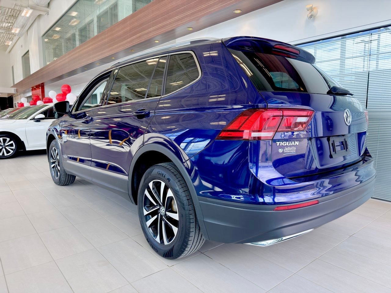 2021 Volkswagen Tiguan Notre-Dame-des-Prairies - photo #9