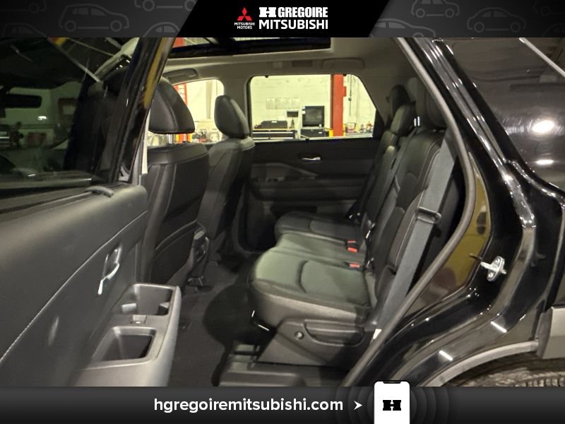 2024 Nissan Pathfinder Black Saint-Eustache - photo #30
