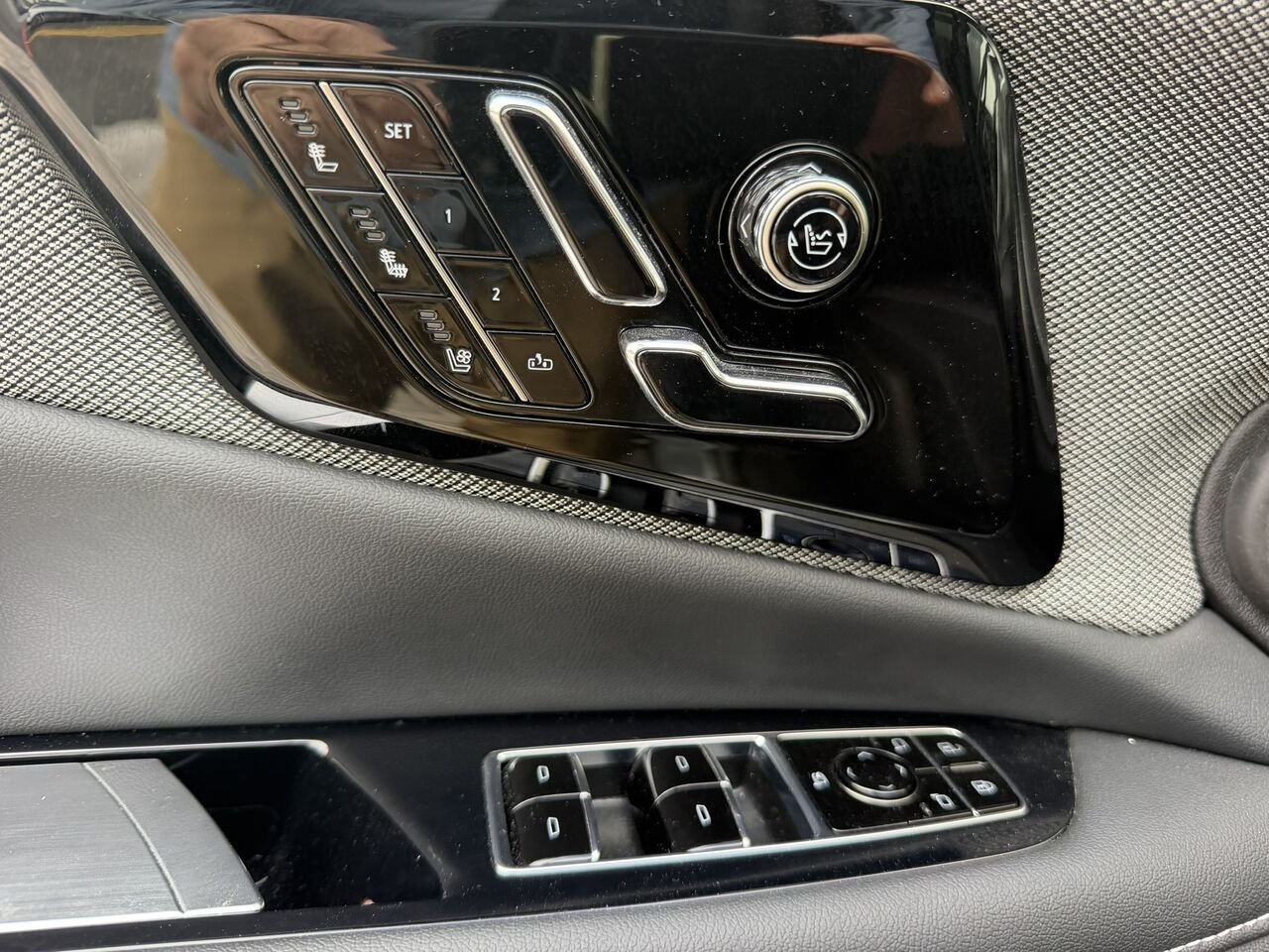 2025 Cadillac OPTIQ Sport AWD FINANCEMENT À PARTIR 3.99% Silver Laval - photo #23