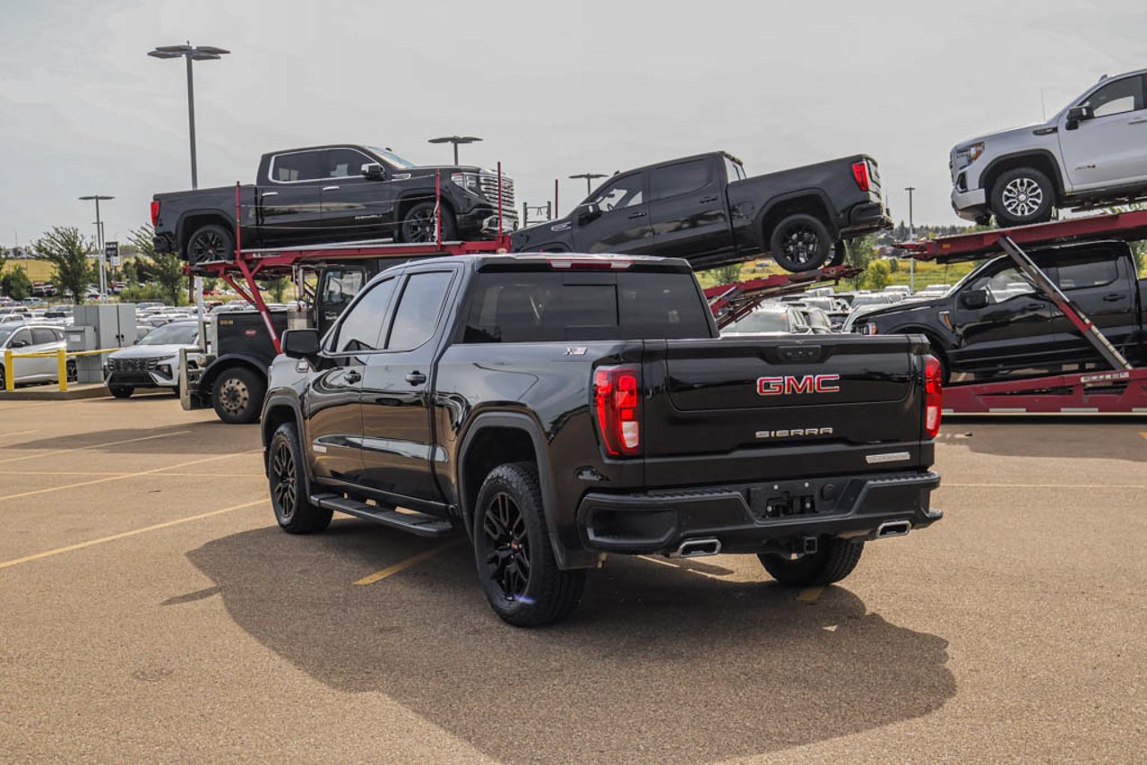 2026 GMC Sierra 1500 4WD Crew Cab 147 Elevation Black Sherwood Park - photo #5