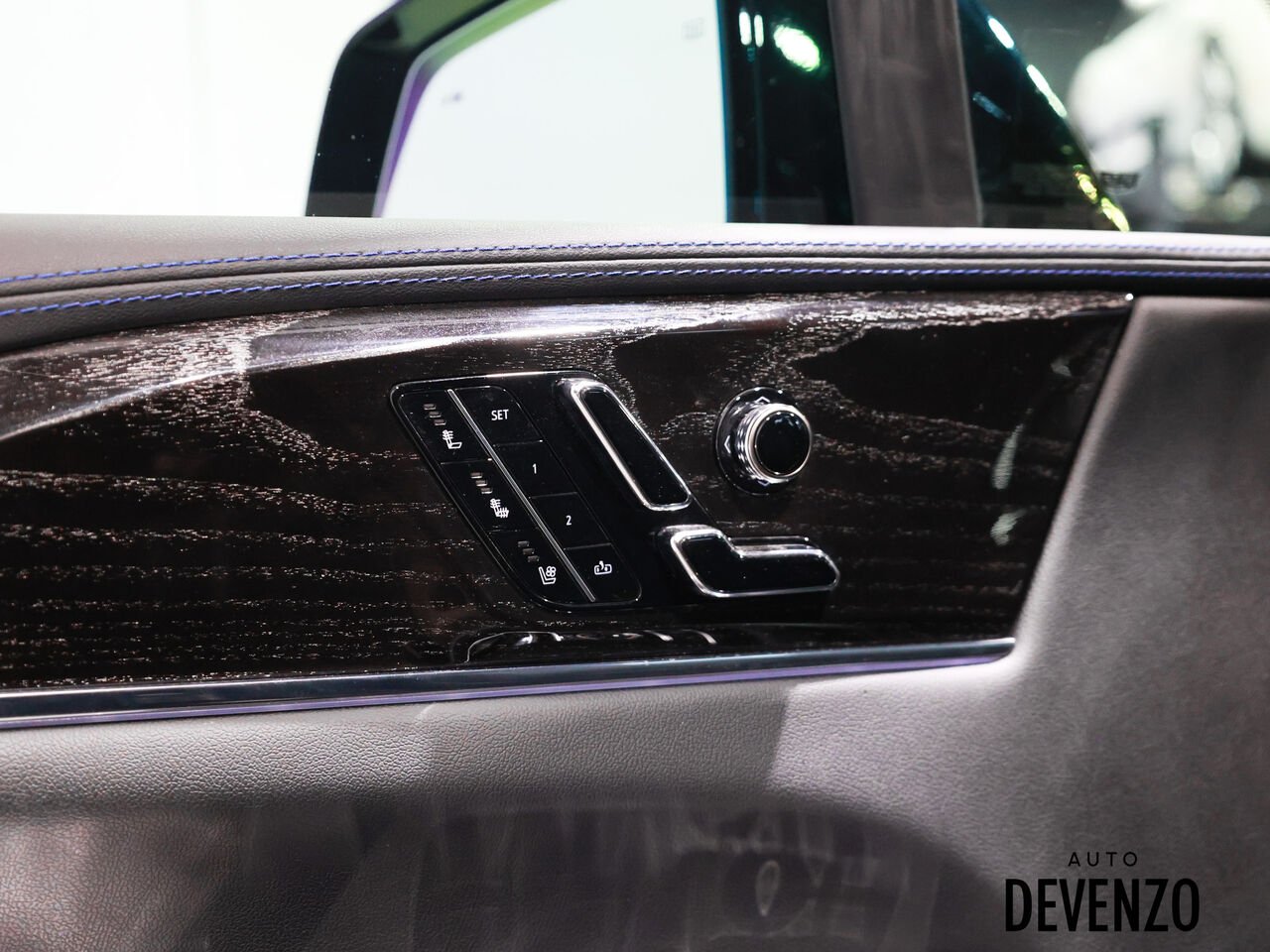 Cadillac Escalade IQ 2025 Noir Saint-Eustache - photo #10