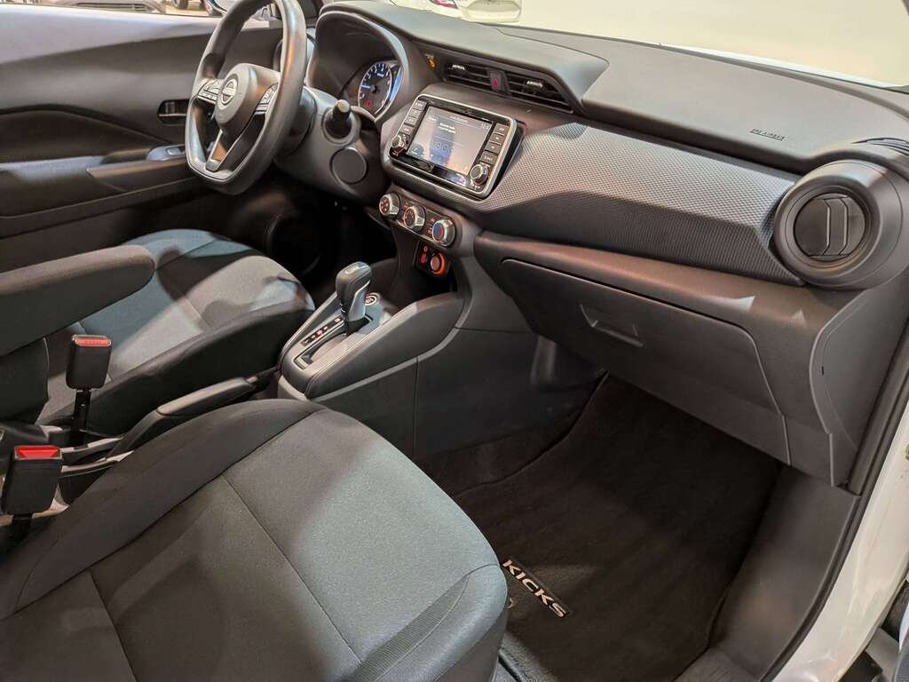2024 Nissan Kicks S FWD White Val-David - photo #13