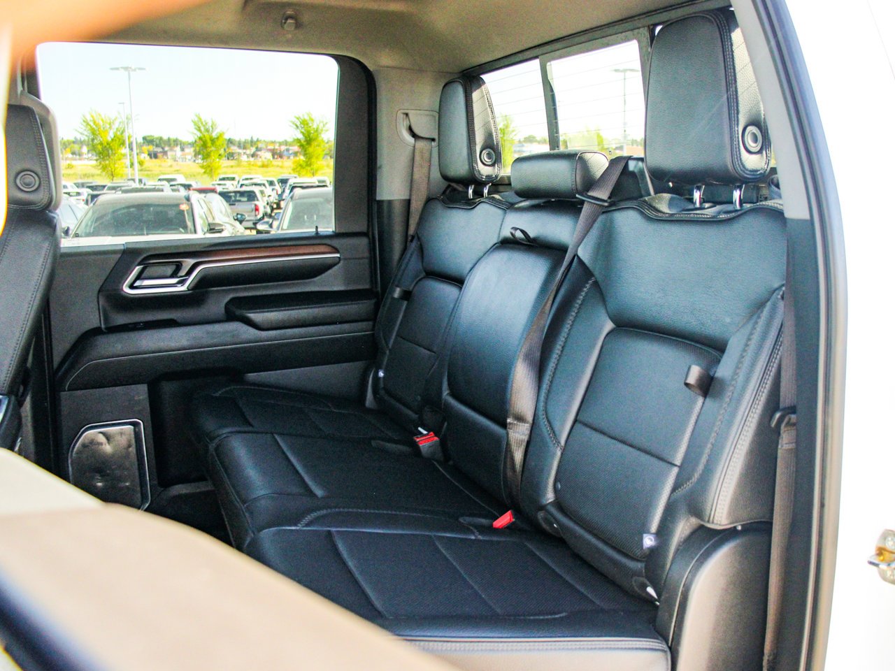2024 GMC Sierra 3500HD 4WD Crew Cab 159 Denali White Sherwood Park - photo #31