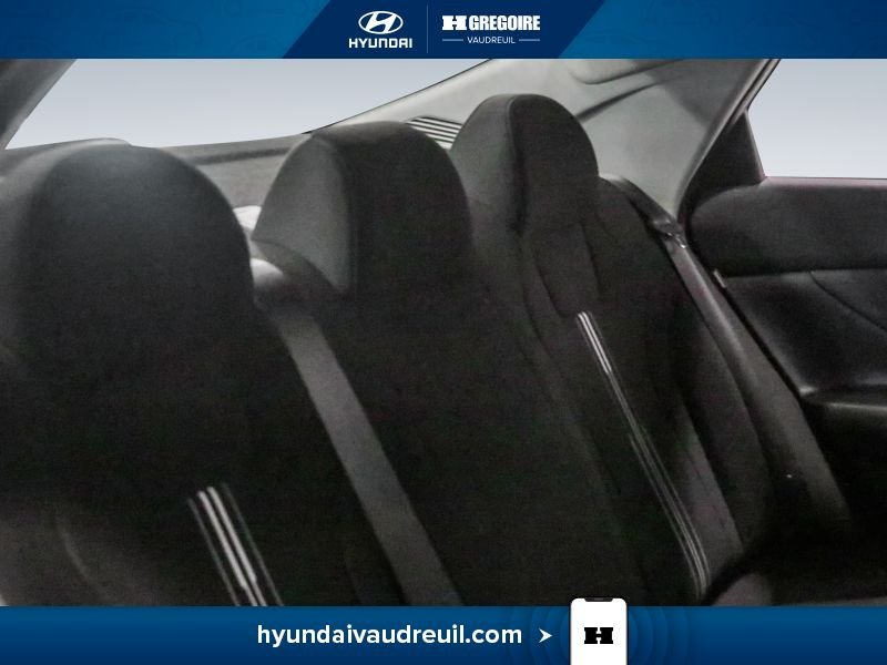 2025 Hyundai Elantra Black Blainville - photo #31