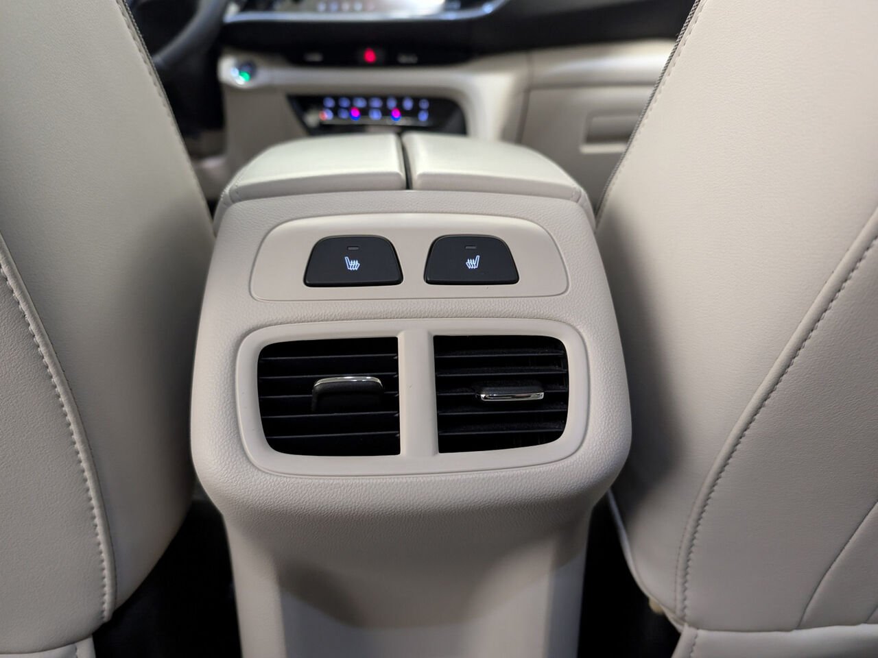 BUICK ENVISION AWD Essence Volant et Sièges Chauffants 2023 Gris Sherbrooke - photo #11