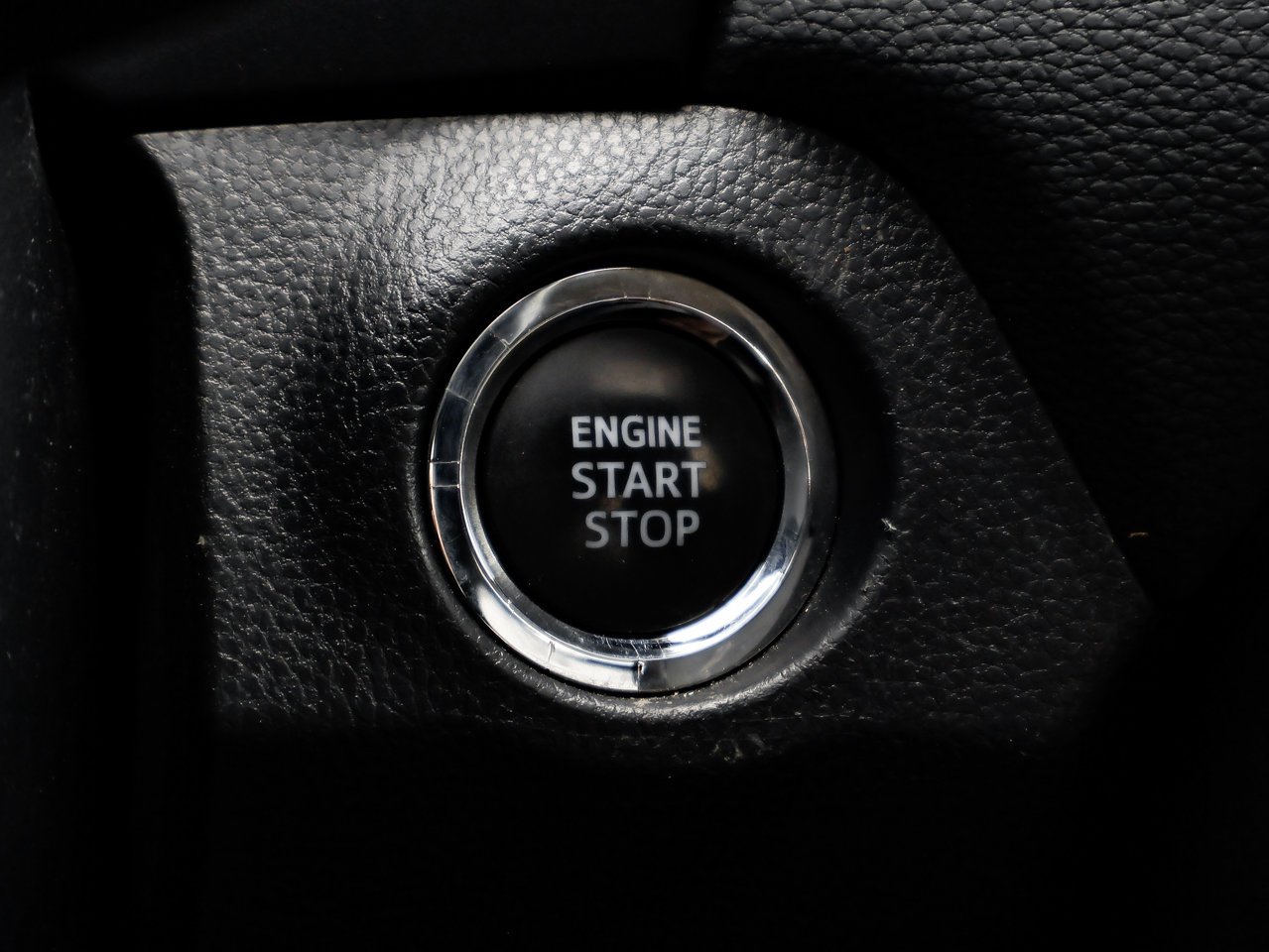 2024 Toyota RAV4 XLE AWD Black Sherwood Park - photo #23
