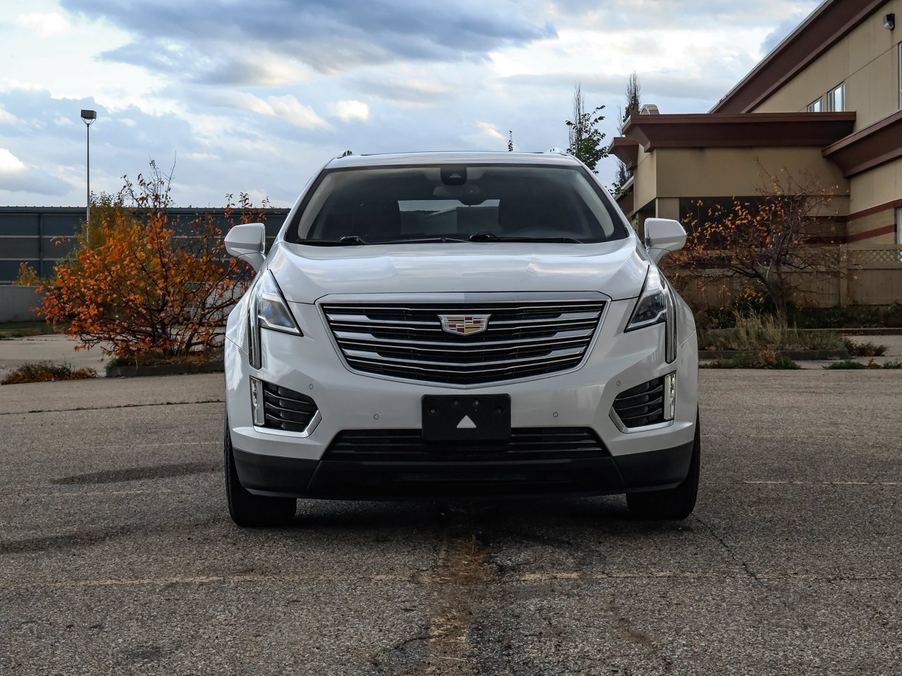 2017 Cadillac XT5 AWD 4dr Luxury White Sherwood Park - photo #2