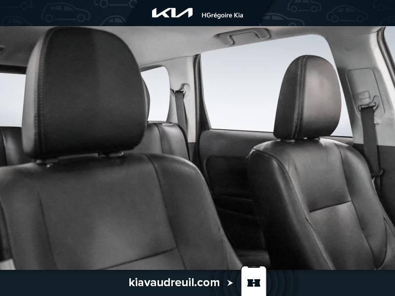 2016 Mitsubishi Outlander Black Laval - photo #24
