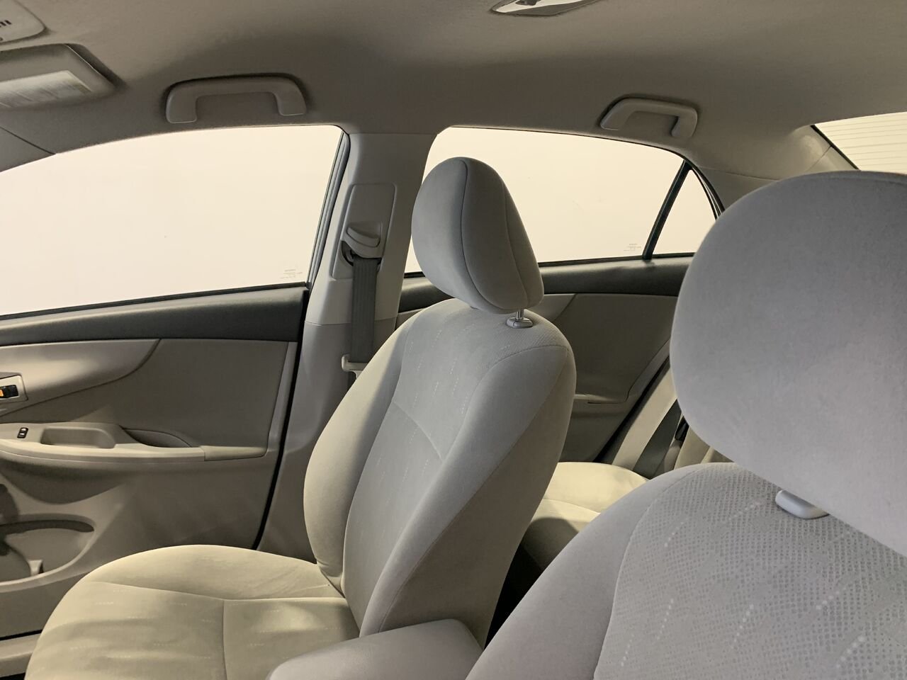 2012 Toyota Corolla Grey Châteauguay - photo #19