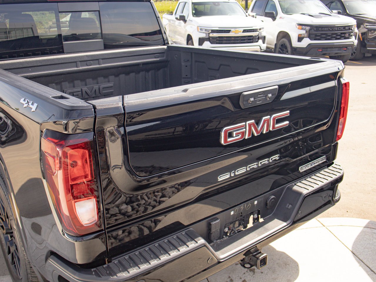 2024 GMC Sierra 1500 4WD Crew Cab 147 Elevation Black Sherwood Park - photo #10