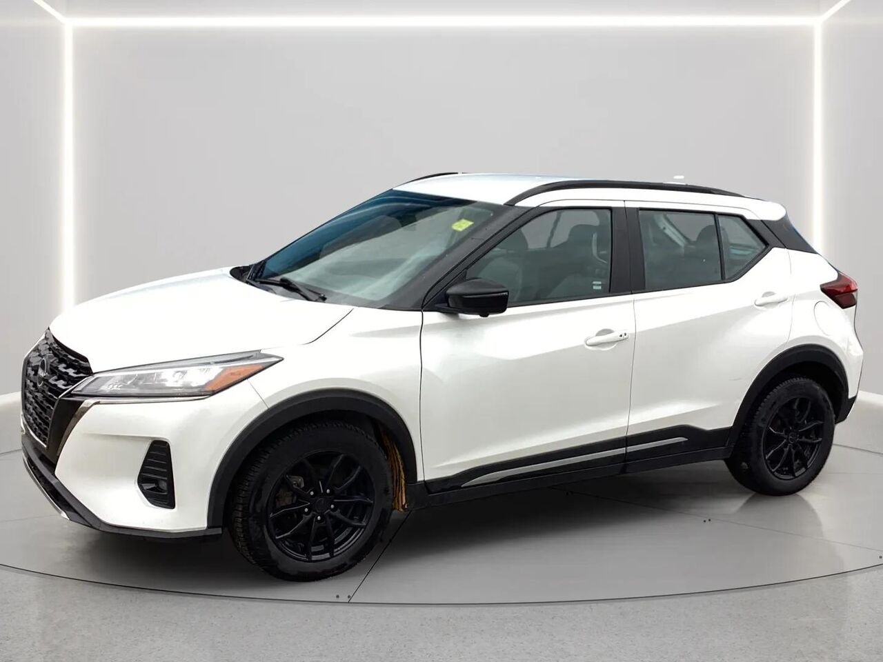 2024 NISSAN KICKS SR SR TA White Gatineau - photo #0
