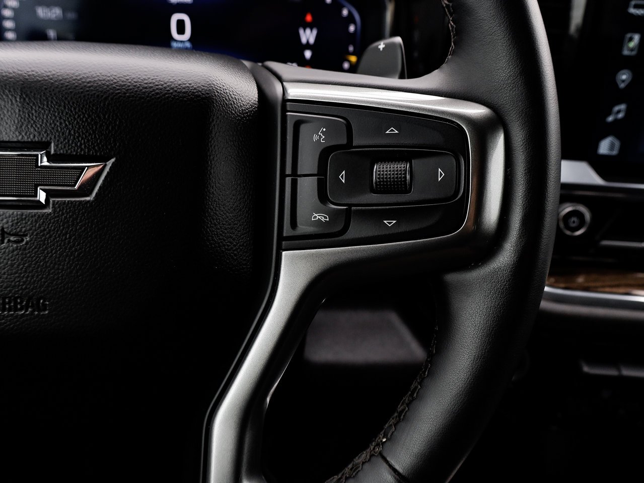 2024 Chevrolet Silverado 1500 4WD Crew Cab 147 RST Black Sherwood Park - photo #22