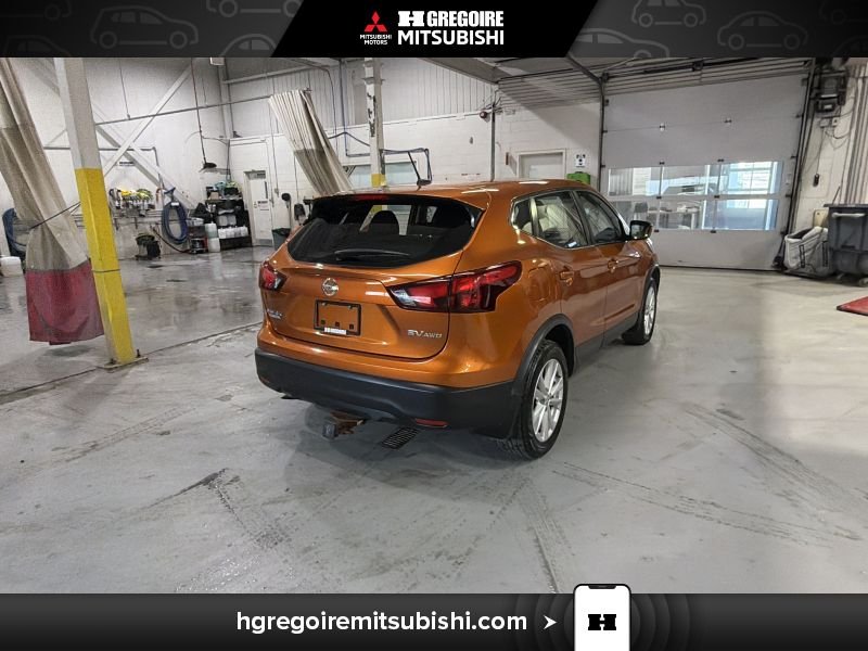 Nissan Qashqai 2017 Orange Saint-Eustache - photo #8