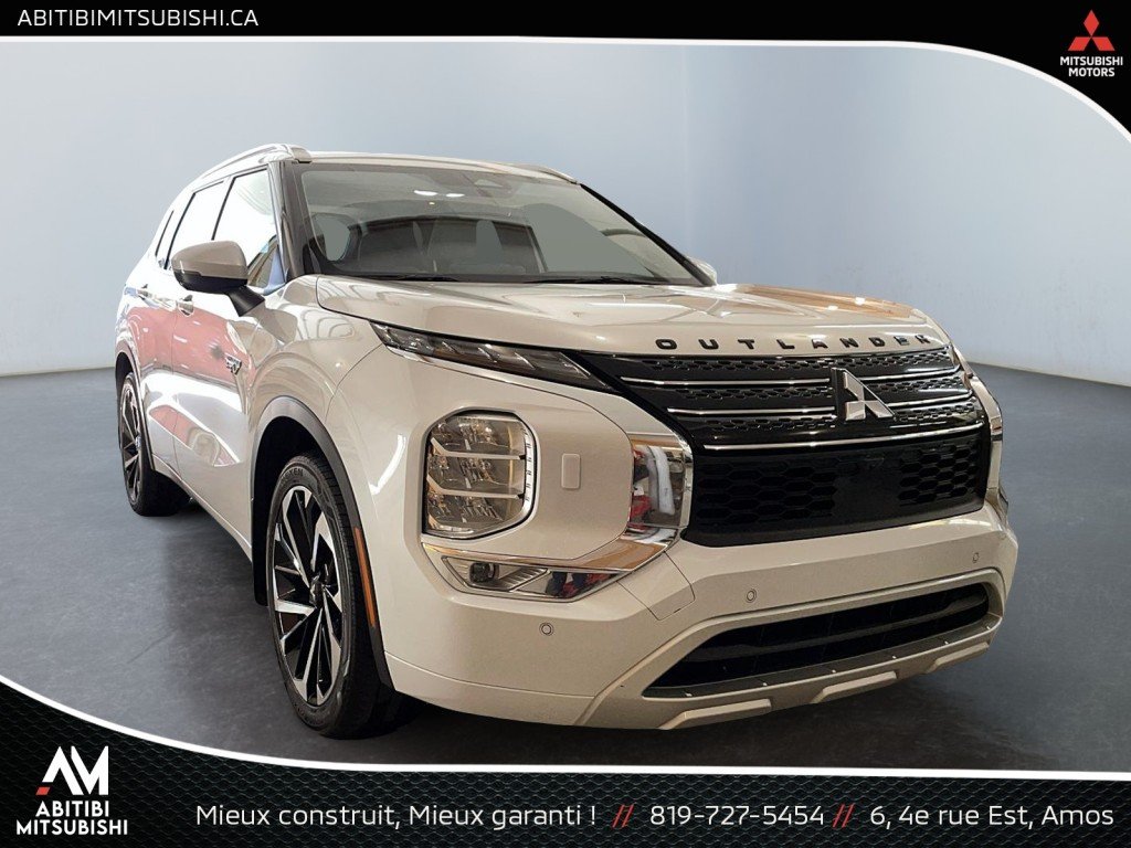 2023 Mitsubishi Outlander Plug-In Hybrid White Amos - photo #0