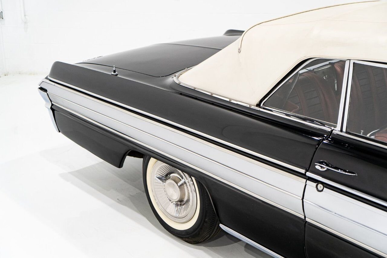 Oldsmobile Starfire Factory A/C. Single repaint and extensive ownership history **PRICE IN USD** 1962 Noir Montréal - photo #44