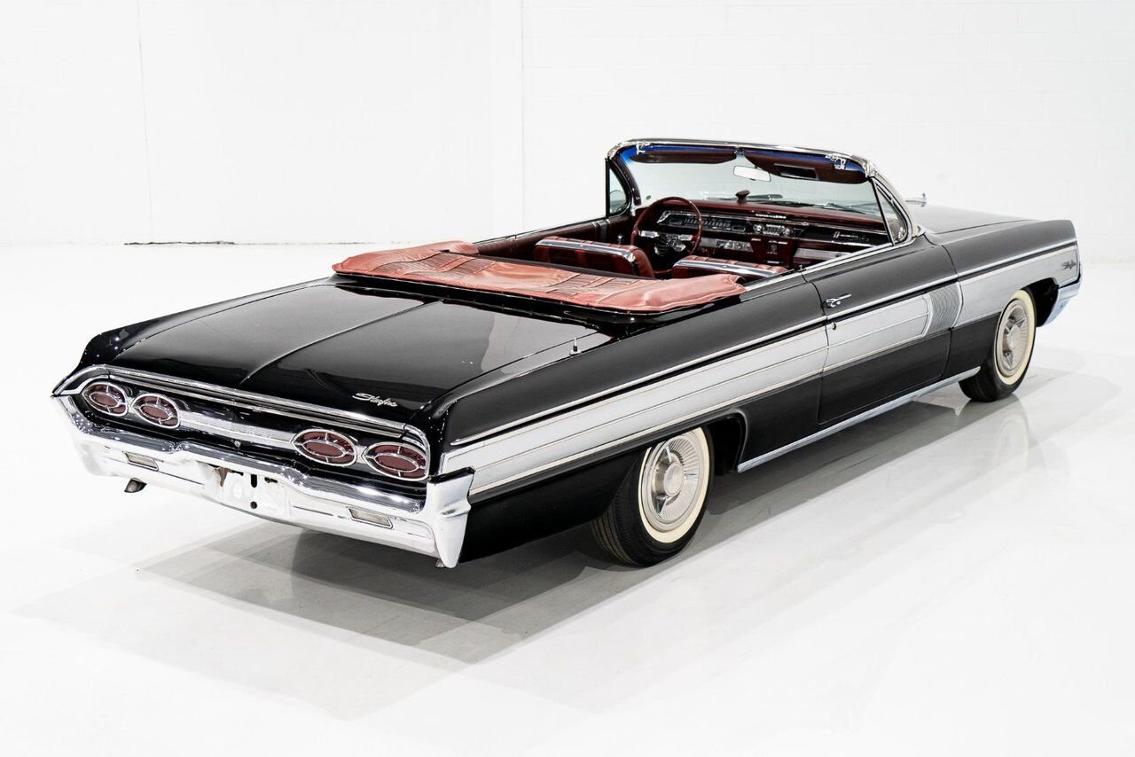 Oldsmobile Starfire Factory A/C. Single repaint and extensive ownership history **PRICE IN USD** 1962 Noir Montréal - photo #5