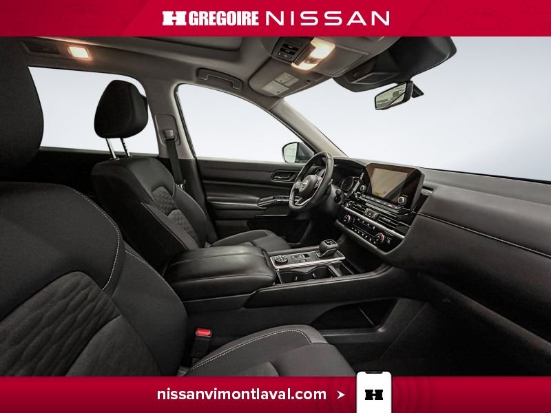 Nissan Pathfinder VY3735 | SV 4X4 TOIT PANO 8 PLACE CARPLAY CAMERA A PARTIR D 2024 Gris Laval - photo #14