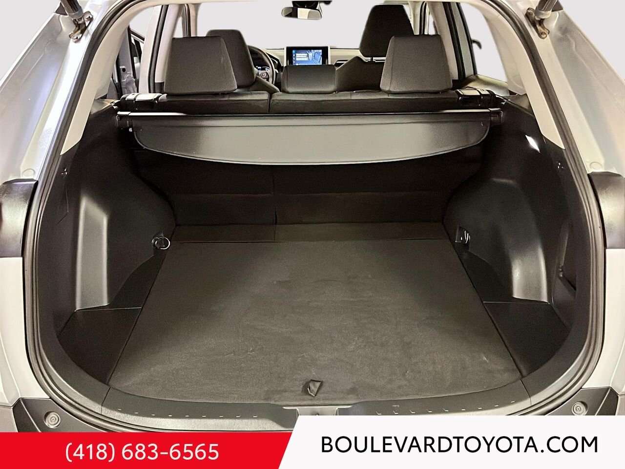 Toyota RAV4 531852-48 | XLE, HYBRIDE, AWD 2023 Argent Québec - photo #20