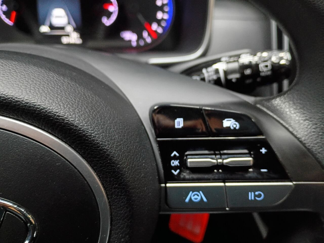 2022 Hyundai Tucson White Blainville - photo #24