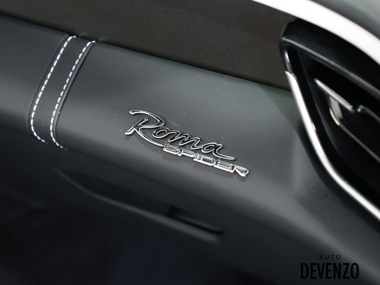 2025 Ferrari Roma Black Saint-Eustache - photo #8