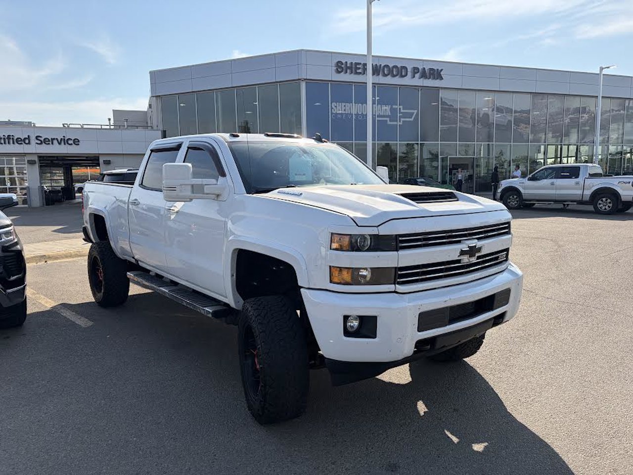 2018 Chevrolet Silverado 3500HD 4WD Crew Cab 154 LT White Sherwood Park - photo #1