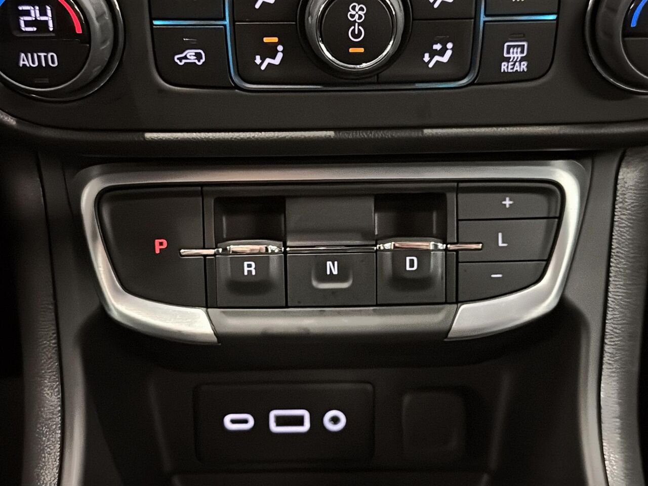 GMC TERRAIN SLE 2024 Blanc Saint-Hyacinthe - photo #13