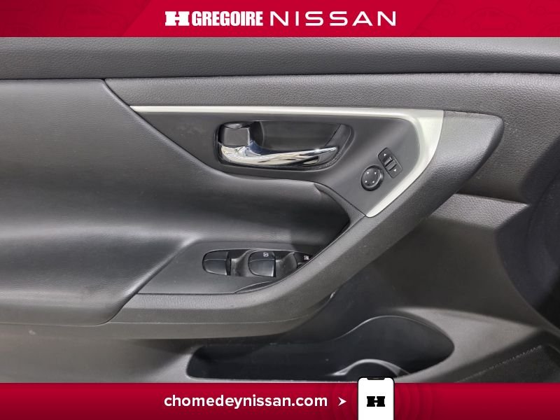 Nissan Altima 2016 Argent Laval - photo #13