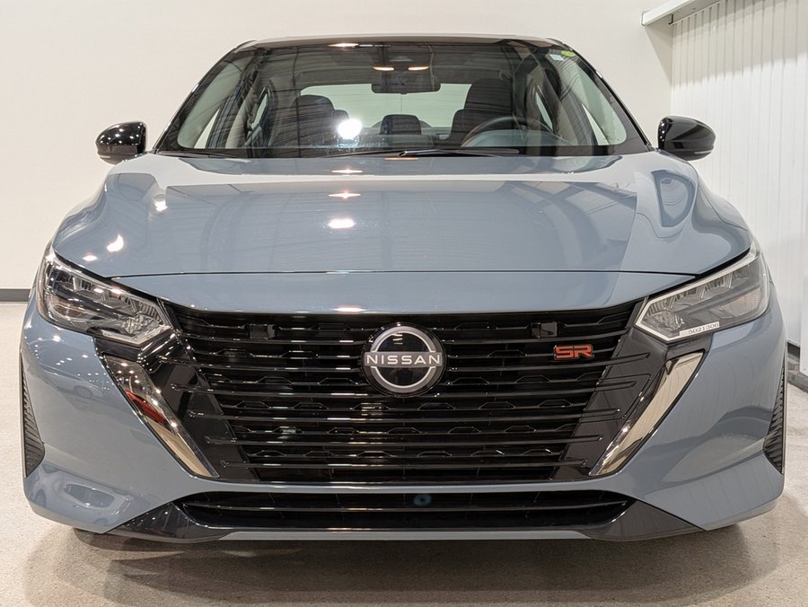 Nissan Sentra SR Manual 2024 Gris