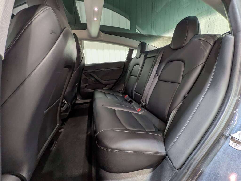 Tesla Model 3 Standard Range RWD *Ltd Avail* 2022 Gris Val-David - photo #12